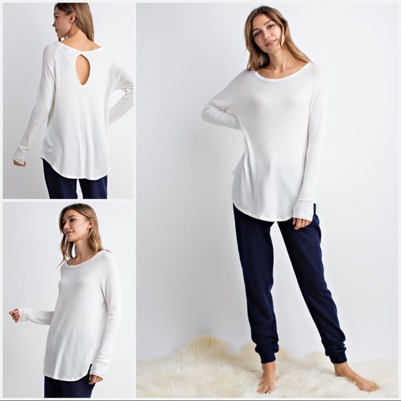 Store Closing - Last 1‼️ Thermo Long Sleeve Top - Picture 3 of 4